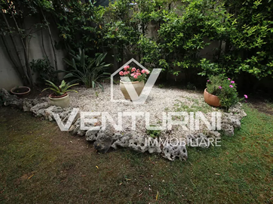 Immagine 33 di Villetta a schiera in vendita  in Via Cornovecchio, 18 a Roma