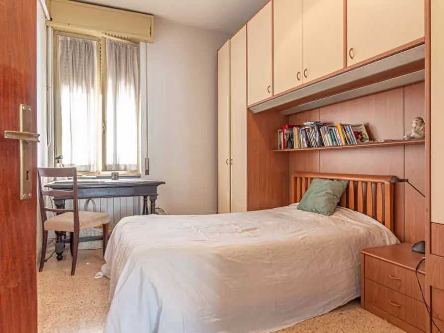 Immagine 27 di Villa in vendita  in Via Mentana a Terni