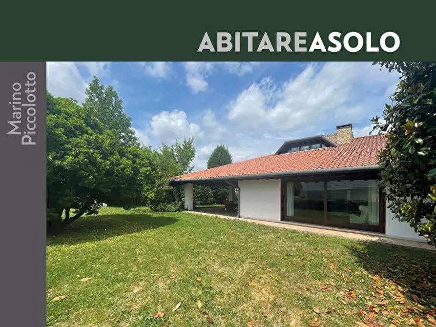 Immagine 1 di Villa in vendita  in via Calibri a Cassola