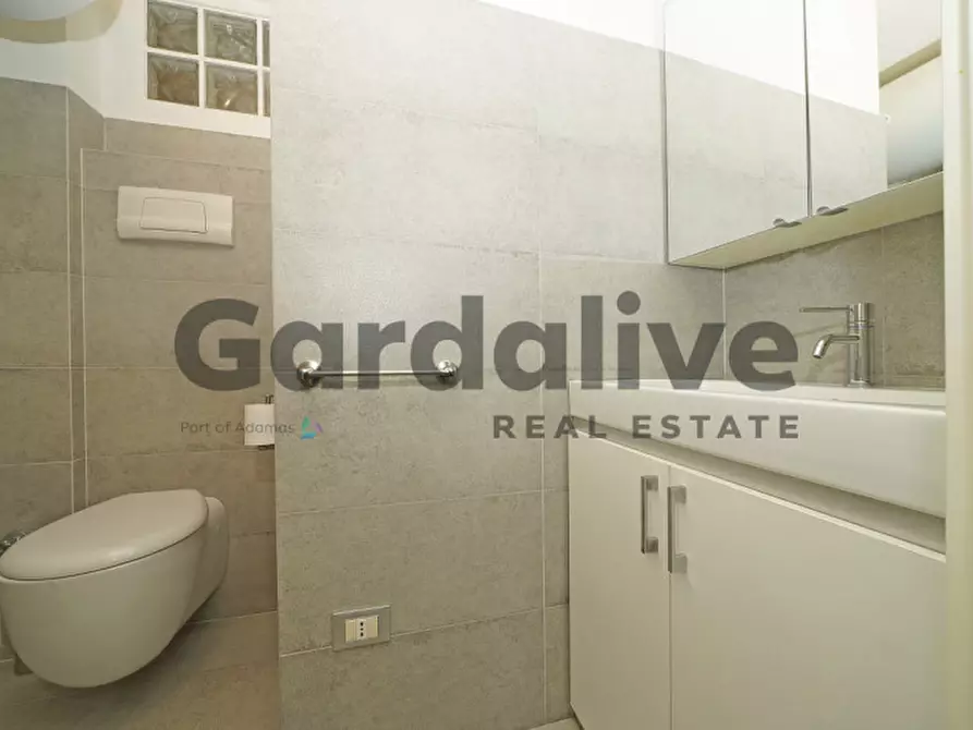 Immagine 23 di Appartamento in vendita  a Manerba Del Garda