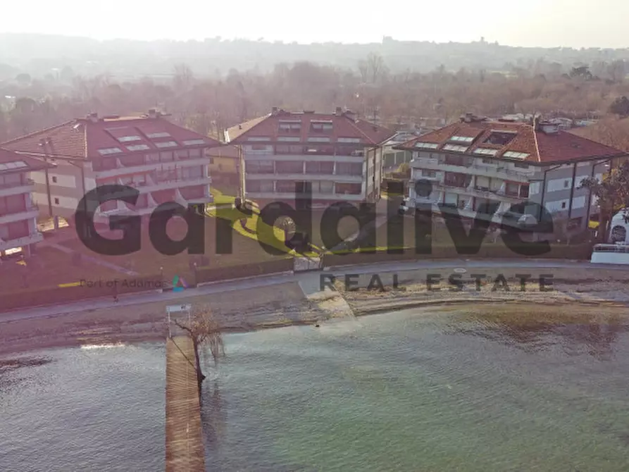Immagine 29 di Appartamento in vendita  a Manerba Del Garda