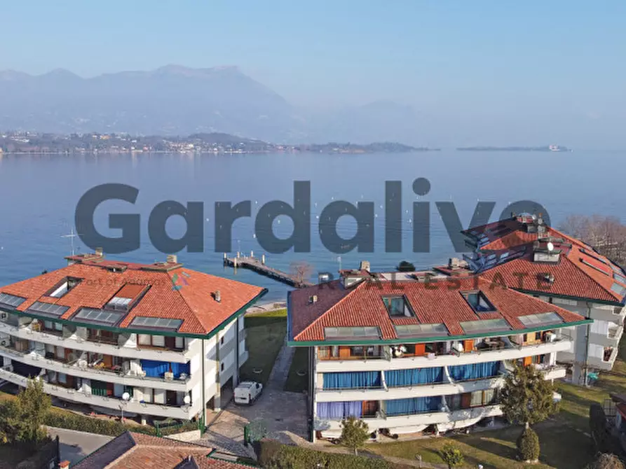 Immagine 31 di Appartamento in vendita  a Manerba Del Garda