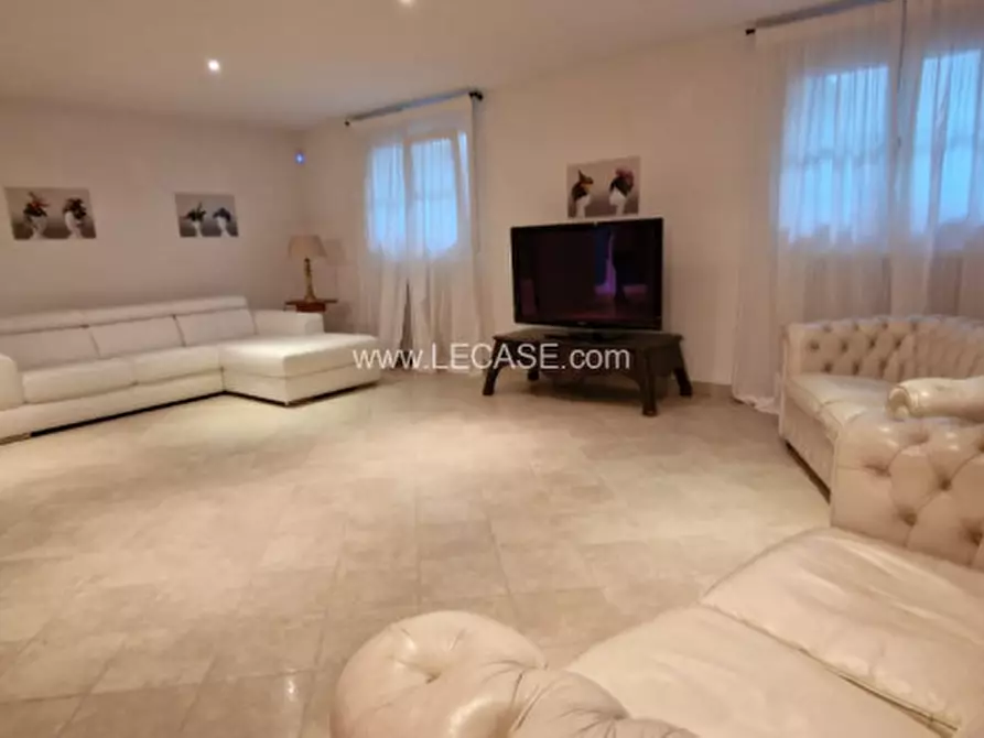 Immagine 35 di Villa in affitto  a Forte Dei Marmi