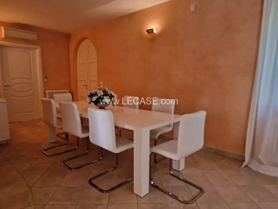 Immagine 40 di Villa in affitto  a Forte Dei Marmi