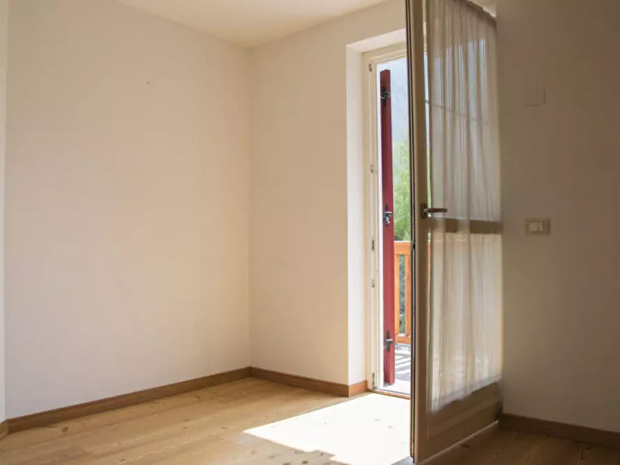 Immagine 10 di Appartamento in vendita  in S.Bernardo, n.48 a Rabbi