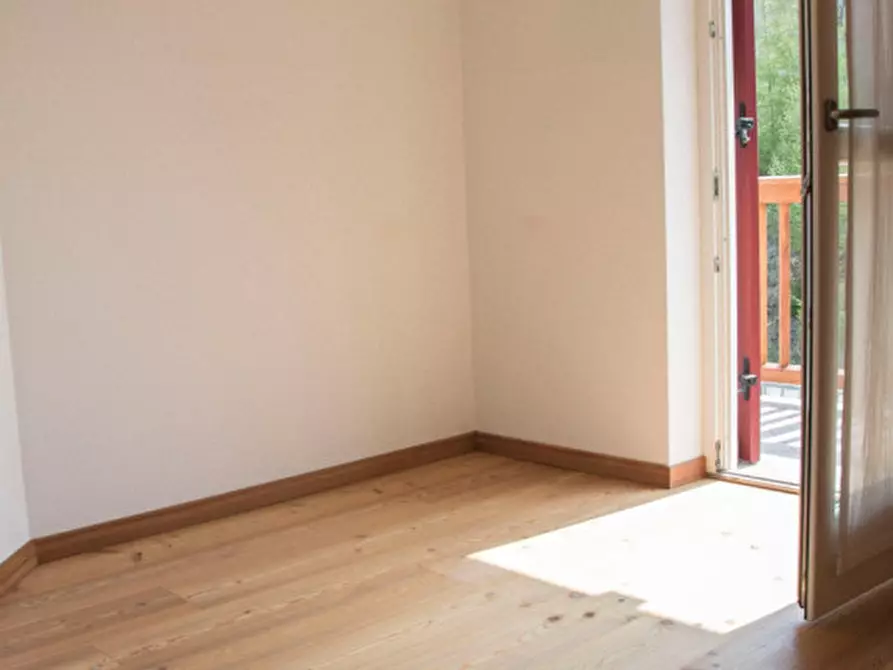 Immagine 11 di Appartamento in vendita  in S.Bernardo, n.48 a Rabbi