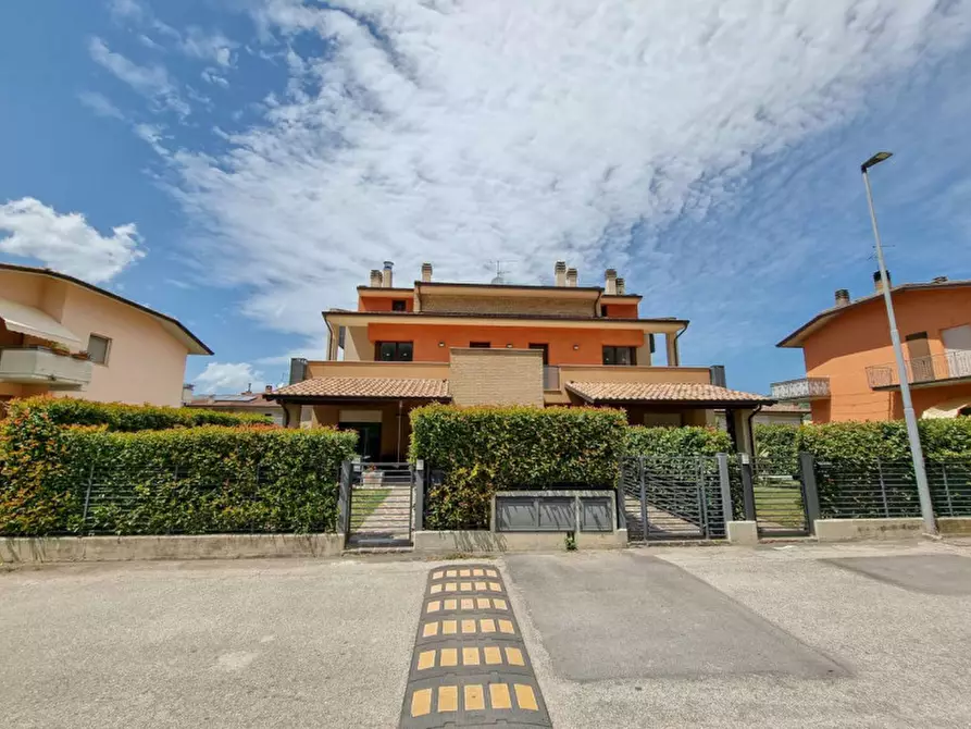 Immagine 3 di Appartamento in vendita  in via Martiri di via Fani a Piandimeleto