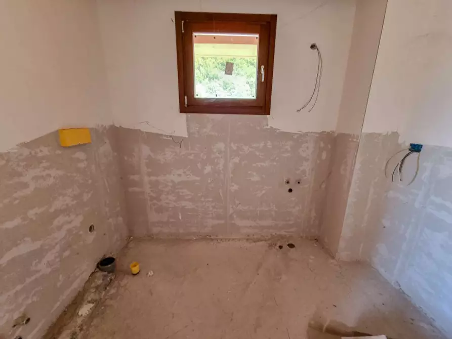 Immagine 10 di Appartamento in vendita  in via Martiri di via Fani a Piandimeleto