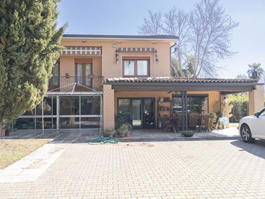 Immagine 2 di Casa bifamiliare in vendita  in VIA VISINONI a Venezia