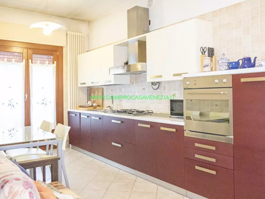 Immagine 4 di Casa bifamiliare in vendita  in VIA VISINONI a Venezia