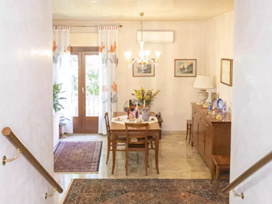 Immagine 16 di Casa bifamiliare in vendita  in VIA VISINONI a Venezia