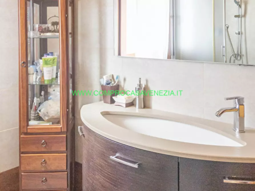 Immagine 30 di Casa bifamiliare in vendita  in VIA VISINONI a Venezia