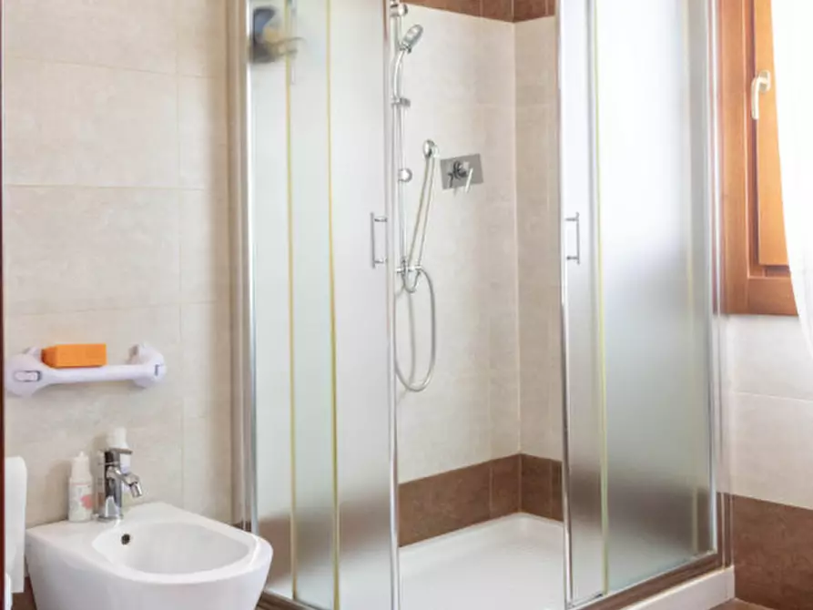 Immagine 35 di Casa bifamiliare in vendita  in VIA VISINONI a Venezia