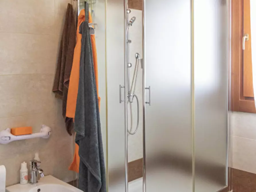 Immagine 41 di Casa bifamiliare in vendita  in VIA VISINONI a Venezia