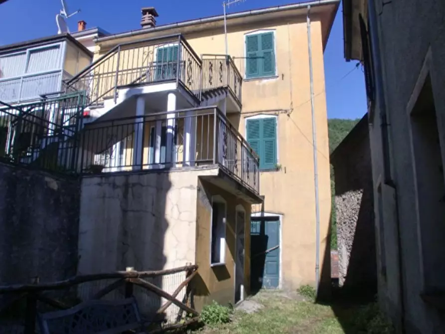 Immagine 1 di Casa bifamiliare in vendita  in Alpe di Bedonia a Bedonia