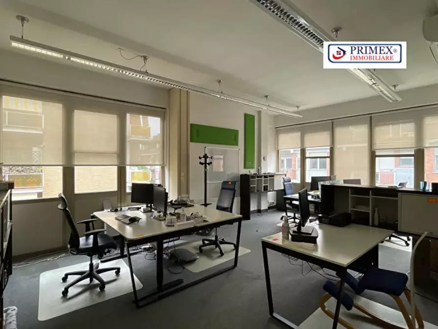 Immagine 6 di Ufficio in affitto  in VIA CORNELIO MAGNI a Roma
