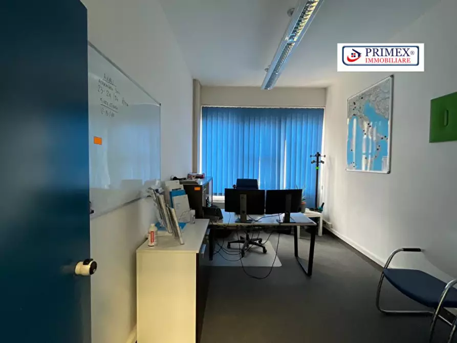 Immagine 7 di Ufficio in affitto  in VIA CORNELIO MAGNI a Roma