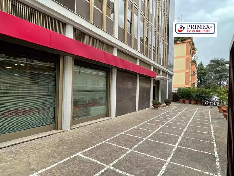 Immagine 23 di Ufficio in affitto  in VIA CORNELIO MAGNI a Roma