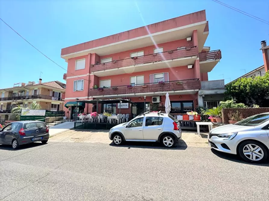 Immagine 2 di Attività commerciale in vendita  in VIA ALDO MORO a Nepi
