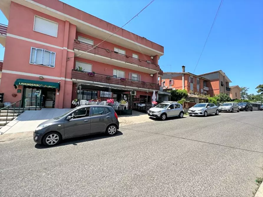 Immagine 10 di Attività commerciale in vendita  in VIA ALDO MORO a Nepi