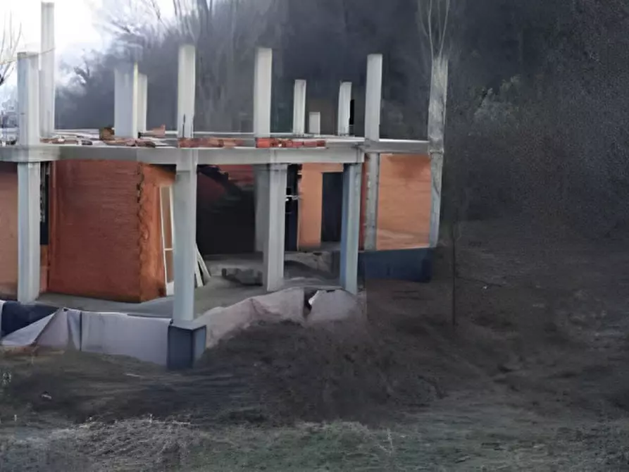 Immagine 3 di Appartamento in vendita  in Via Alba a Monticello D'alba