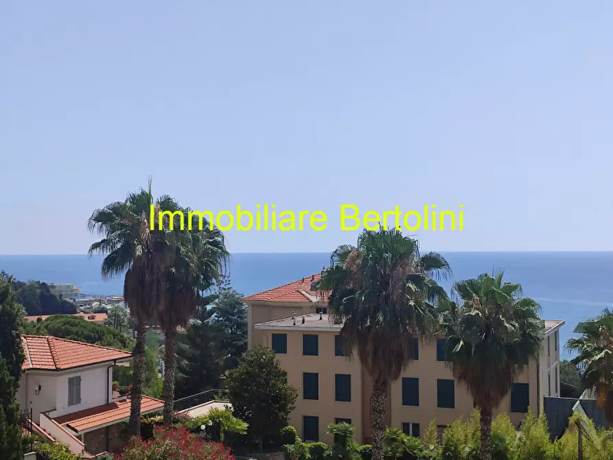 Immagine 1 di Appartamento in vendita  in VIA PADRE SEMERIA, 99 a San Remo