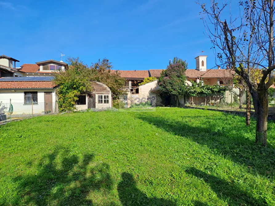 Immagine 2 di Rustico / casale in vendita  in Via Toselli a Passirano