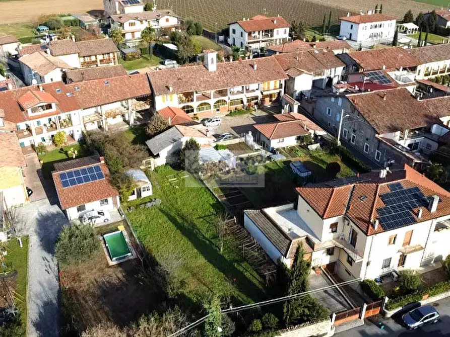 Immagine 9 di Rustico / casale in vendita  in Via Toselli a Passirano