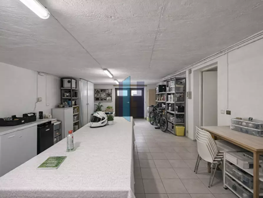 Immagine 31 di Appartamento in vendita  in via Revere 7 a Brescia