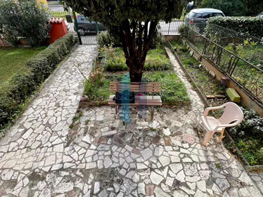 Immagine 35 di Appartamento in vendita  in via Revere 7 a Brescia