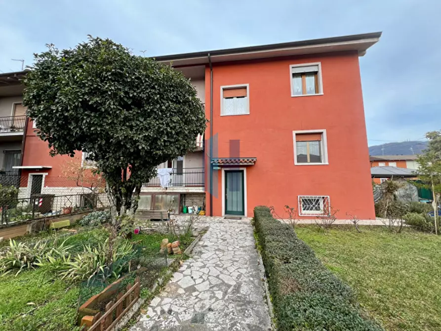 Immagine 41 di Appartamento in vendita  in via Revere 7 a Brescia