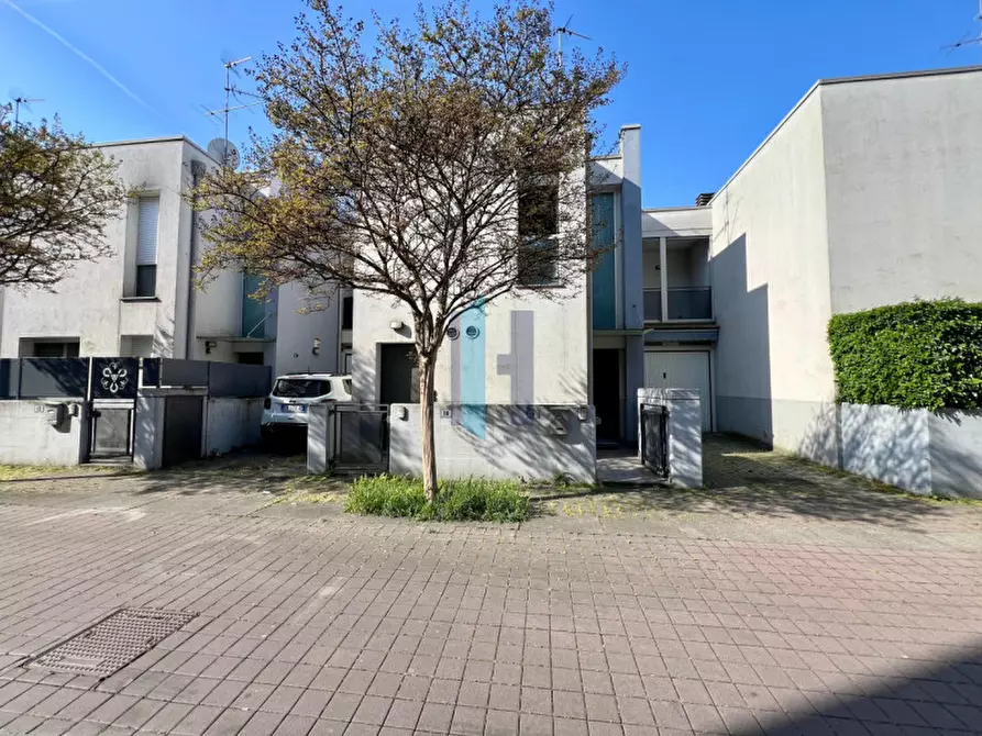 Immagine 53 di Villetta a schiera in vendita  in Via Domenico Lusetti 8 a Brescia