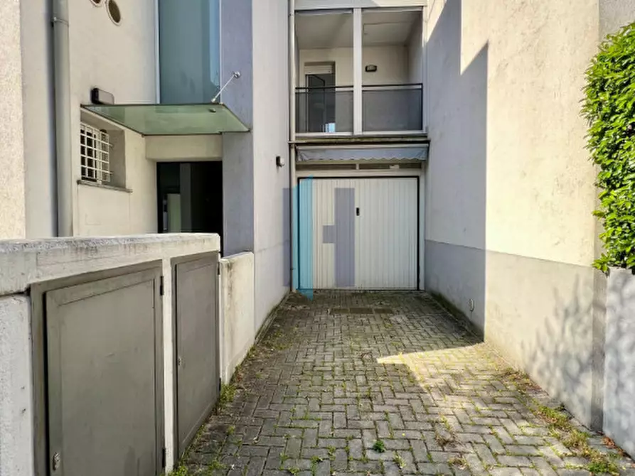 Immagine 57 di Villetta a schiera in vendita  in Via Domenico Lusetti 8 a Brescia