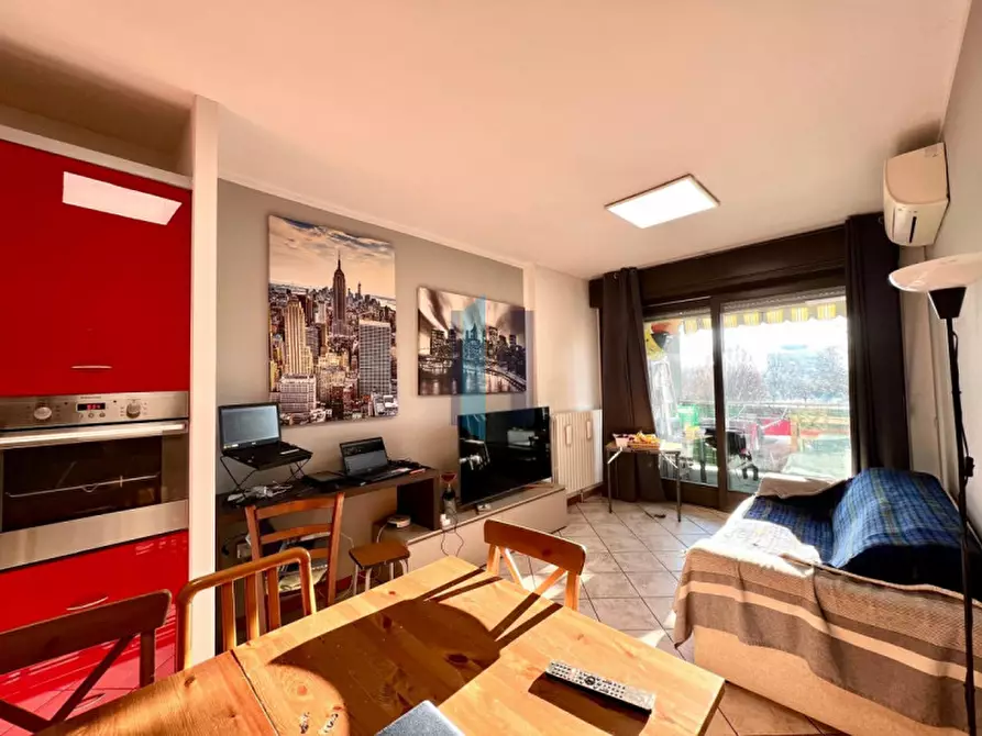 Immagine 5 di Appartamento in vendita  in Via Lionello Levi Sandri 35 a Brescia