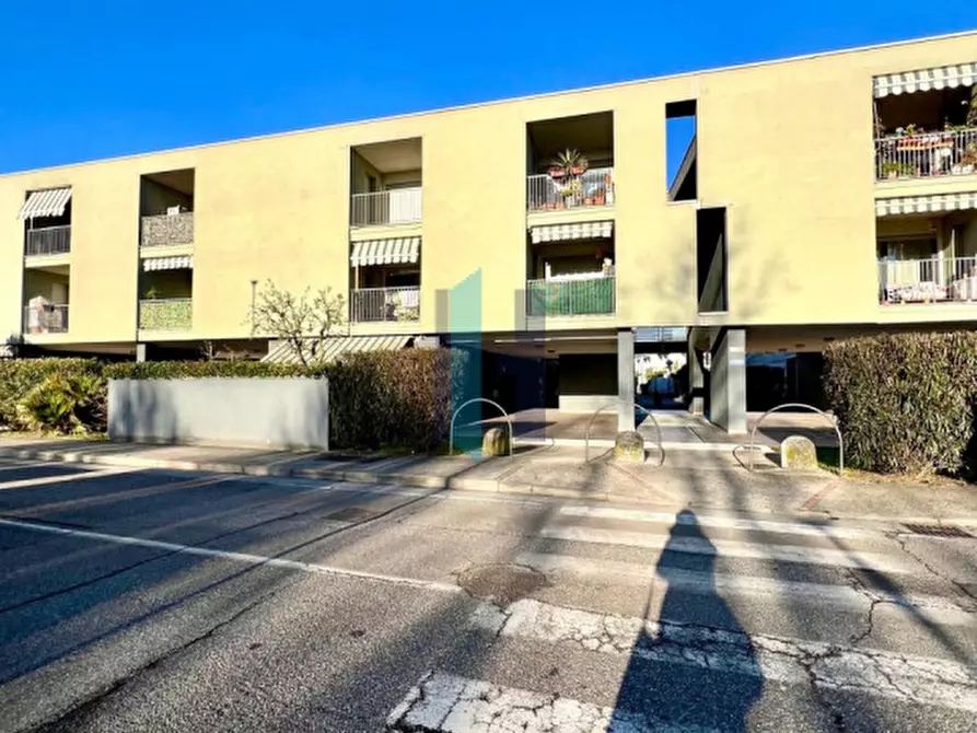 Immagine 33 di Appartamento in vendita  in Via Lionello Levi Sandri 35 a Brescia