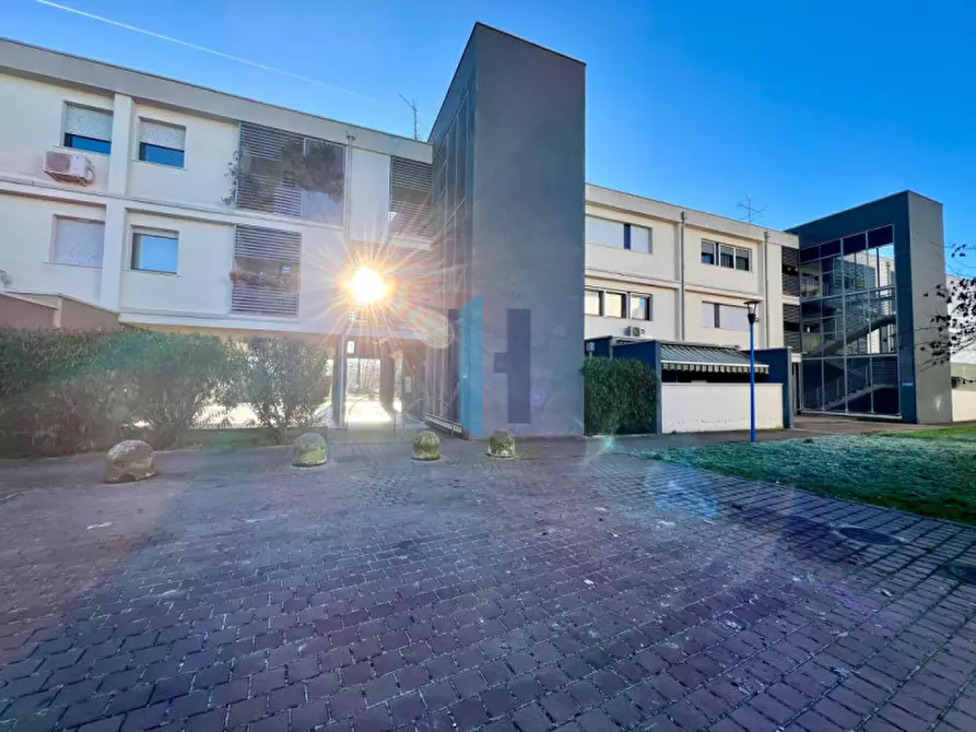 Immagine 36 di Appartamento in vendita  in Via Lionello Levi Sandri 35 a Brescia