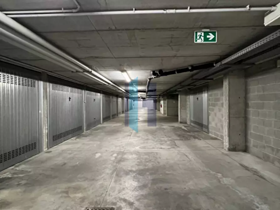 Immagine 38 di Appartamento in vendita  in Via Lionello Levi Sandri 35 a Brescia