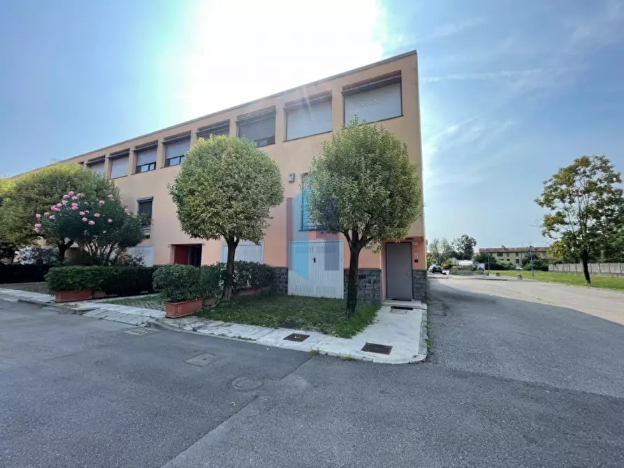 Immagine 1 di Villetta a schiera in vendita  in Via Jacopo Robusti Il Tintoretto 227 a Brescia