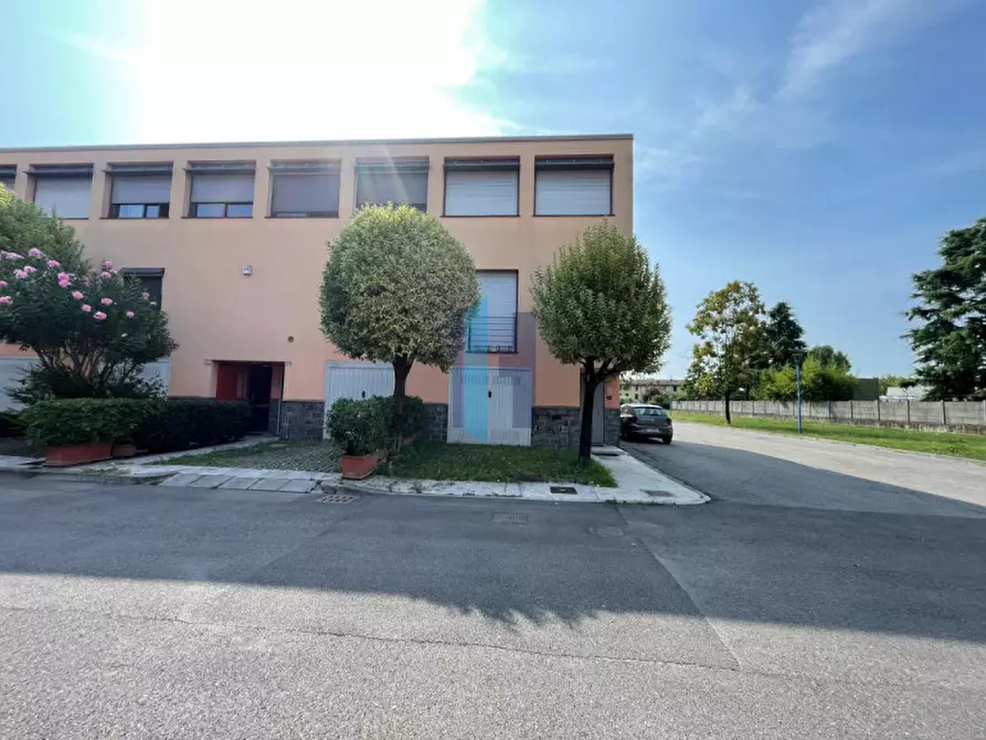 Immagine 40 di Villetta a schiera in vendita  in Via Jacopo Robusti Il Tintoretto 227 a Brescia