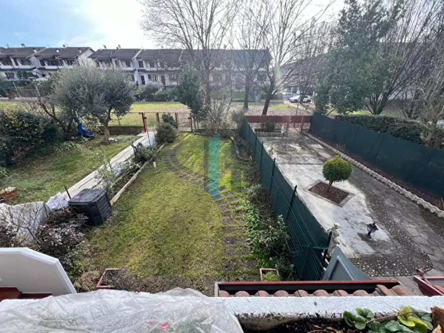 Immagine 40 di Villetta a schiera in vendita  in Via Antonio Allegri 64 a Brescia