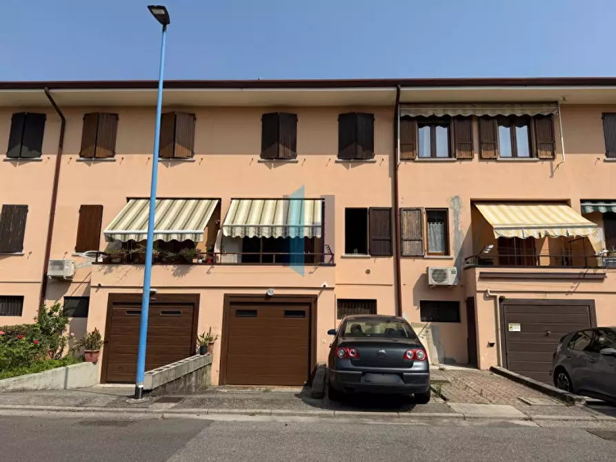 Immagine 33 di Villa in vendita  in Via Gianbattista Tiepolo 6 a Brescia