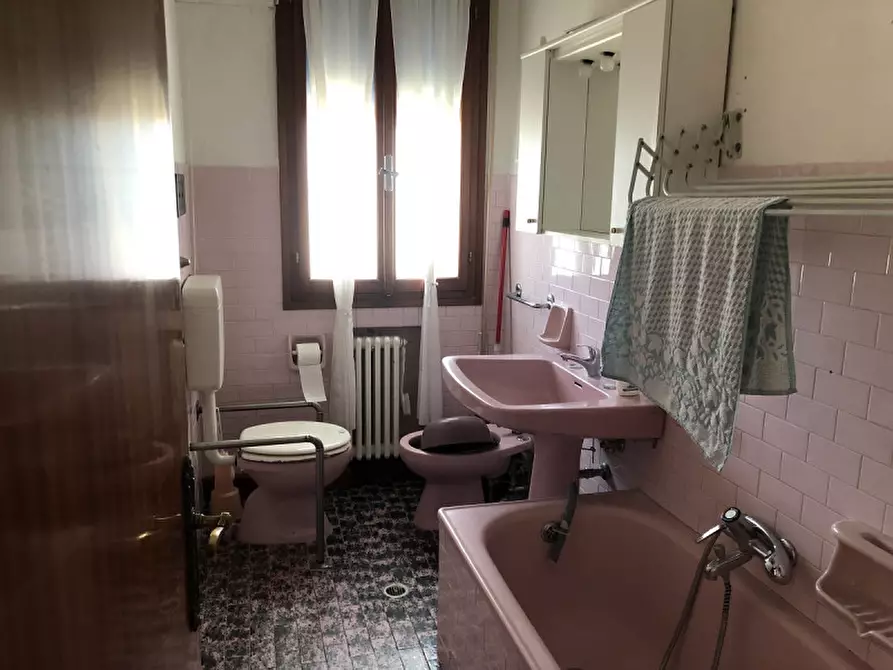 Immagine 9 di Appartamento in vendita  in Viale Umbria a Chioggia