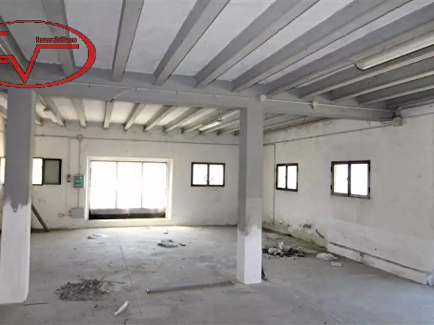 Immagine 2 di Capannone industriale in affitto  in via lungarno a Terranuova Bracciolini