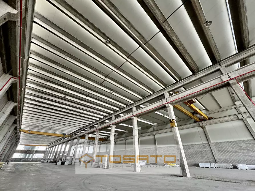 Immagine 10 di Capannone industriale in affitto  a Cittadella