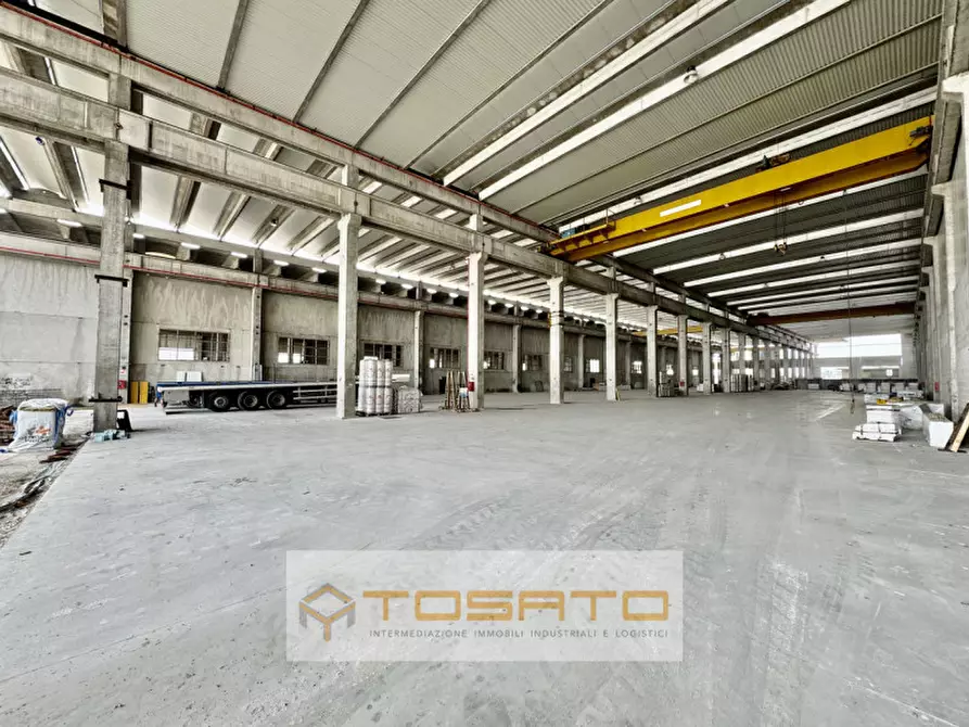 Immagine 1 di Capannone industriale in affitto  a Cittadella