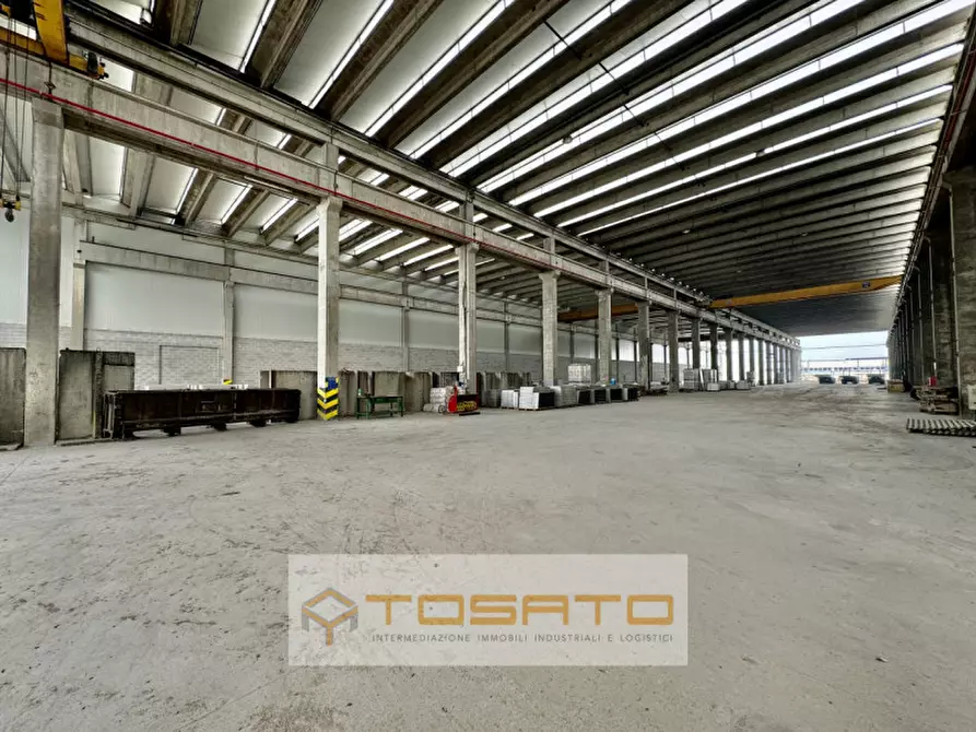 Immagine 2 di Capannone industriale in affitto  a Cittadella