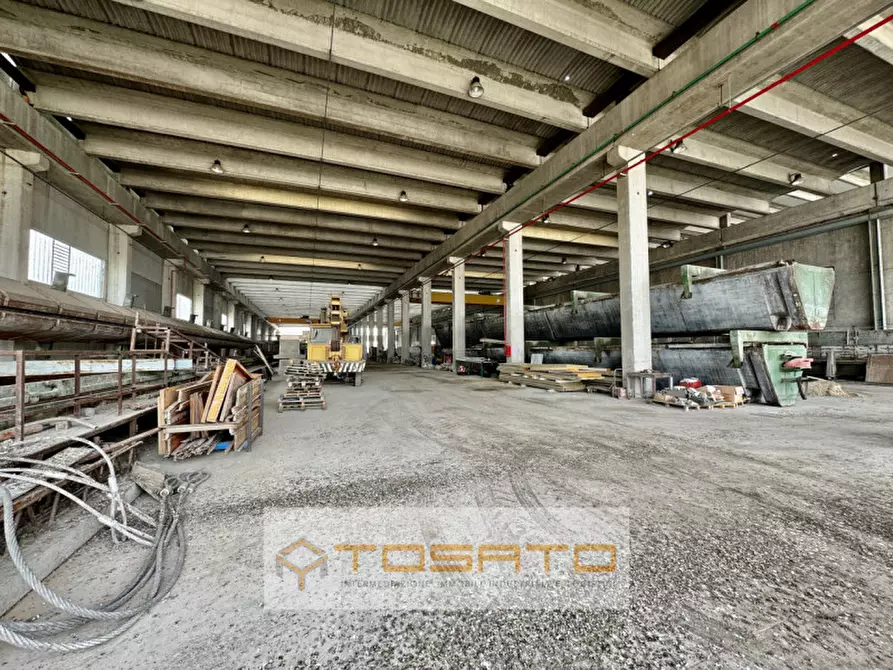 Immagine 14 di Capannone industriale in affitto  a Cittadella