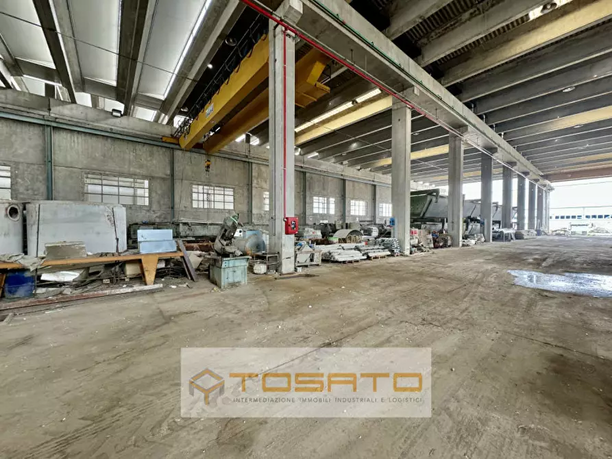 Immagine 15 di Capannone industriale in affitto  a Cittadella