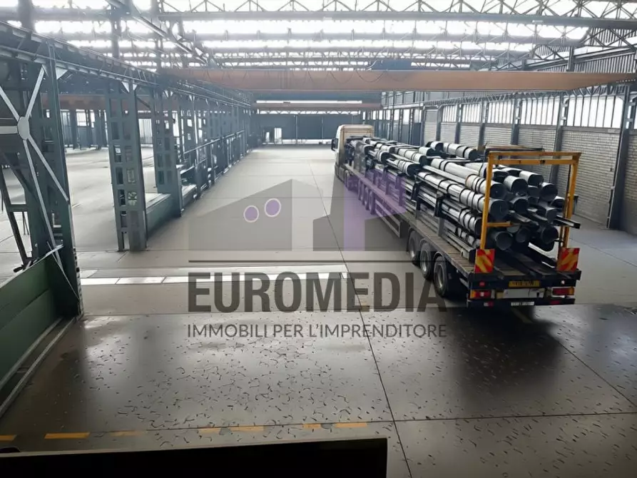 Immagine 2 di Capannone industriale in affitto  in Via del Lavoro, 1 a Montecchio Maggiore