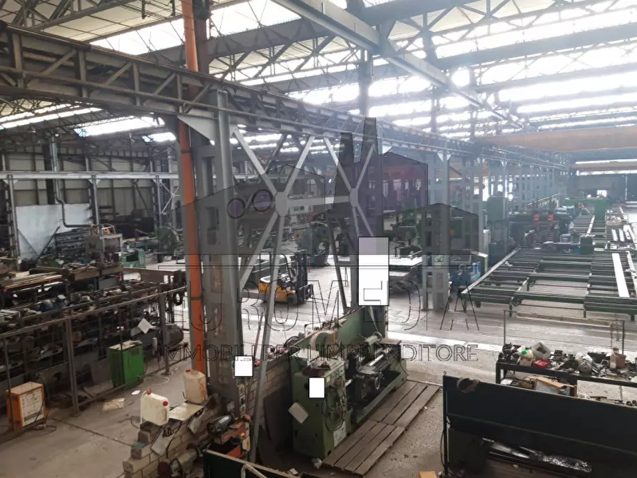 Immagine 5 di Capannone industriale in affitto  in Via del Lavoro, 1 a Montecchio Maggiore